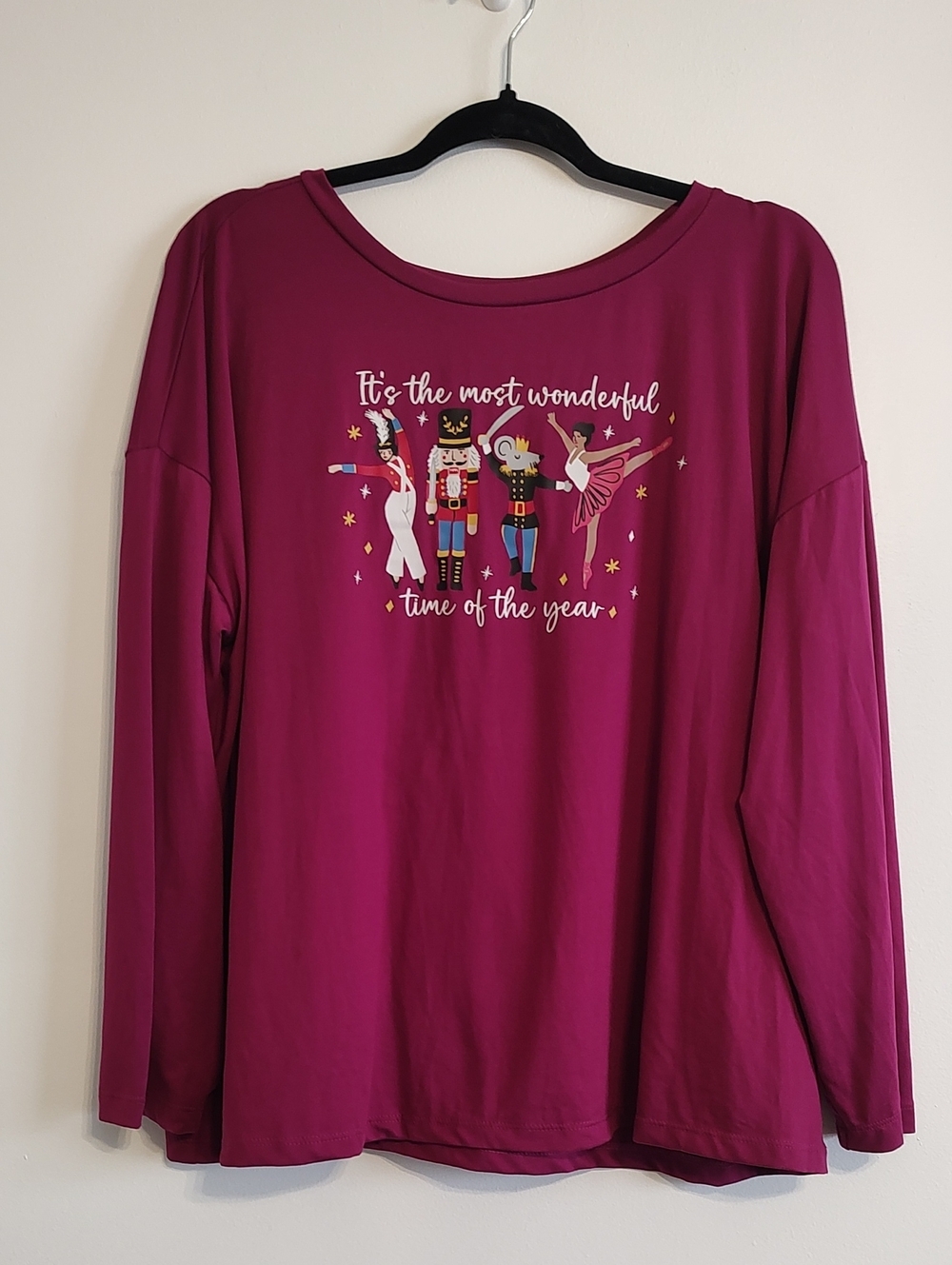 Wine Berry Holiday Graphic Long Sleeve Top